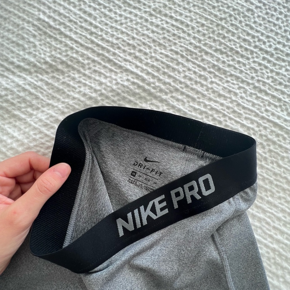 Nike Pro leggings